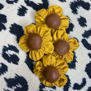 Brooch cluster sunflower inspired